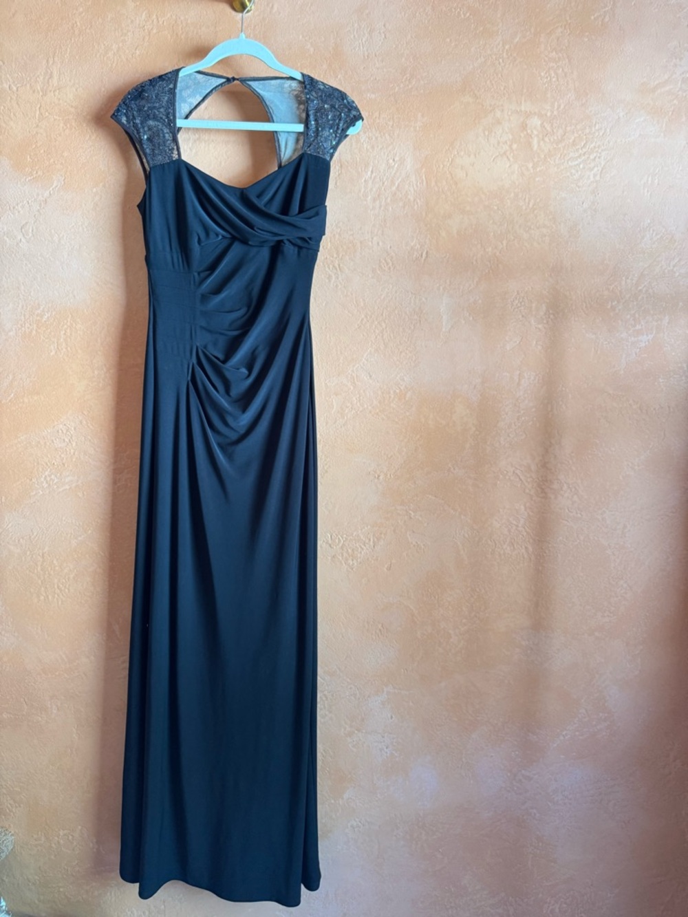 Lauren Ralph Lauren Evening Gown Ruched Sequin Shoulder Formal Dress Black Tie